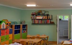 Kolejna inwestycja w placówce oświatowej dobiega końca. Przedszkole Miejskie nr 9 wygląda coraz ładniej (1)