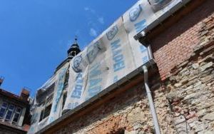 Trwa renowacja kościoła pw. św. Wojciecha. Wykonawca rozpoczął realizację kolejnych robót