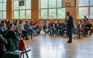 Prezydent Mariusz Wołosz spotkał się z mieszkańcami Miechowic  (3)