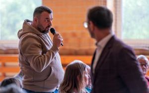 Prezydent Mariusz Wołosz spotkał się z mieszkańcami Miechowic  (5)