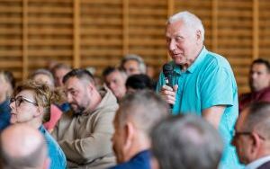 Prezydent Mariusz Wołosz spotkał się z mieszkańcami Miechowic  (8)