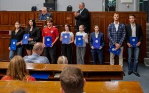 Prezydent wręczył stypendia najlepszym bytomskim sportowcom (17)