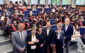 Uroczystość wręczenia dyplomów w Polskim Kampusie Kijowskiego Uniwersytetu Medycznego w Bytomiu (1)