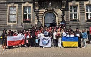 Uroczystość wręczenia dyplomów w Polskim Kampusie Kijowskiego Uniwersytetu Medycznego w Bytomiu (4)