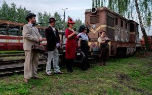 Miłośnicy wąskotorówki rozwiązywali zagadkę kryminalną (4)