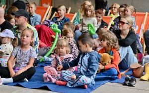 Rodzinne popołudnie w Parku Kachla z ekologicznym spektaklem „EKOsmita” (3)