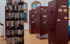 Wystawa obrazów w Pałacu w Miechowicach (4)
