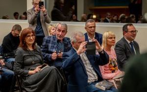 Bytom w czasach międzywojennych i nie tylko. Maria Kocot zaprezentowała swoją najnowszą powieść historyczną (7)
