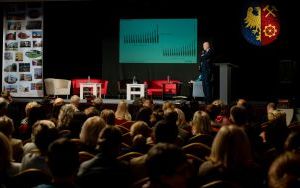  Konferencja pt.Szanse i wyzwania polskiej oświaty (1)
