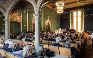 Wyjątkowy koncert dla seniorów w Szkole Muzycznej (7)