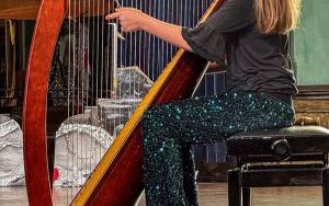 Wyjątkowy koncert dla seniorów w Szkole Muzycznej (11)