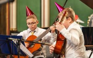 Wyjątkowy koncert dla seniorów w Szkole Muzycznej (5)