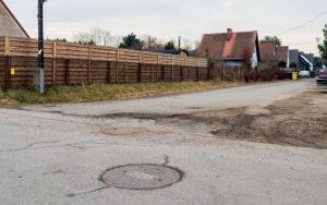 Rusza budowa i odwodnienie dziewięciu dróg w rejonie domków fińskich w Miechowicach (1)