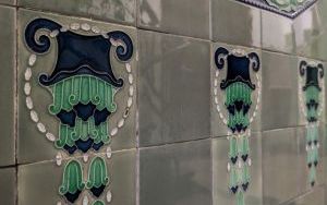 Okładziny ścienne w bytomskich kamienicach