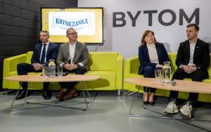 Hokejowa wiosna w Bytomiu. Polacy zagrają z Francją!  (1)