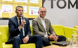 Hokejowa wiosna w Bytomiu. Polacy zagrają z Francją!  (3)