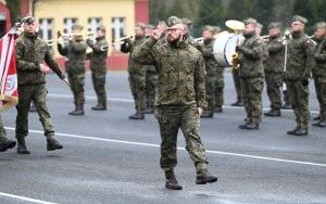 Nowi żołnierze DZSW złożyli dziś przysięgę (8)