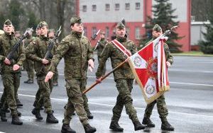 Nowi żołnierze DZSW złożyli dziś przysięgę (9)