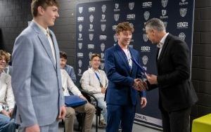 Prezydent pogratulował drużynie Polonii, złotym medalistom w hokeju na lodzie (2)