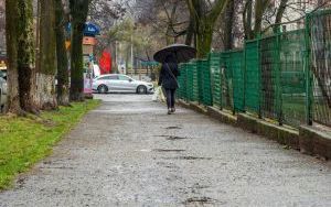 W rejonie kościoła pw. św. Barbary zostaną przebudowane chodniki (3)