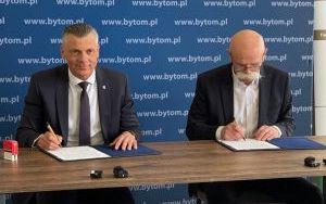 Podpisanie listu intencyjnego w sprawie rewitalizacji budynku przy ul. Jochymczyka 4a (3)