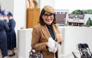 Garden party w stylu angielskim w miechowickim pałacu  (6)