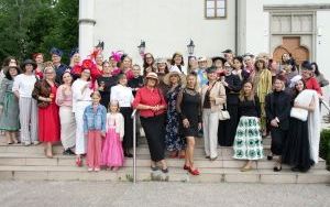 Garden party w stylu angielskim w miechowickim pałacu  (10)