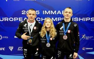 Ojciec trenował z nią od dziecka. Ma zaledwie 15 lat, a już jest mistrzynią Polski MMA seniorek. Jej rozwój wspiera Fundacja Petralana (6)