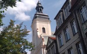 Elewacja kościoła pw. św. Wojciecha wypiękniała po gruntownym remoncie (18)