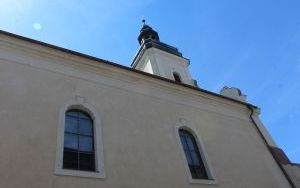 Elewacja kościoła pw. św. Wojciecha wypiękniała po gruntownym remoncie (11)