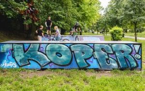 Nowa minirampa przy Alei Marka Siennickiego. Bytomianie stworzyli miejsce, które przyciąga skaterów z całej Polski (5)