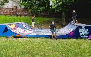 Nowa minirampa przy Alei Marka Siennickiego. Bytomianie stworzyli miejsce, które przyciąga skaterów z całej Polski (8)