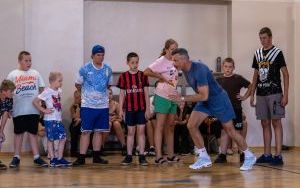 Prezydent Bytomia Mariusz Wołosz trenował z dziećmi na Bobrku (1)