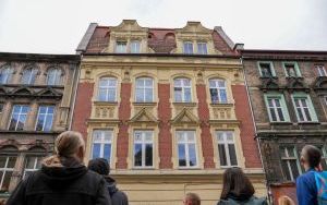 Śledzili znaki na bytomskich murach (11)