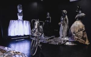 Wystawa kostiumów w Teatrze Rozbark (2)