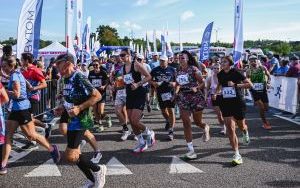 Bytomski Półmaraton po raz 17 - start i biegi (13)