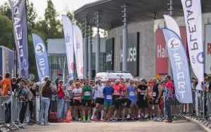 Bytomski Półmaraton po raz 17 - start i biegi (14)