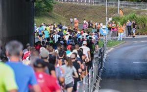 Bytomski Półmaraton po raz 17 - start i biegi (18)
