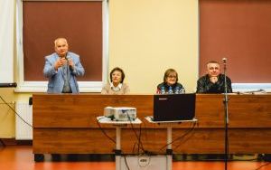 O historii Towarzystwa Miłośników Bytomia na spotkaniu autorskim (7)