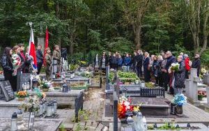 Znak pamięci „Tobie Polsko” na grobie powstańca śląskiego śp. Augustyna Feliksa (13)