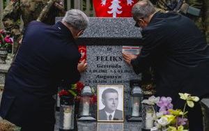 Znak pamięci „Tobie Polsko” na grobie powstańca śląskiego śp. Augustyna Feliksa (5)