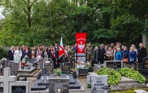 Znak pamięci „Tobie Polsko” na grobie powstańca śląskiego śp. Augustyna Feliksa (11)