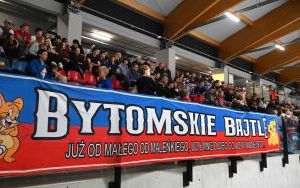 Trwa zwycięska passa bytomskich hokeistów (3)