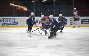 Trwa zwycięska passa bytomskich hokeistów (5)