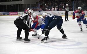 Trwa zwycięska passa bytomskich hokeistów (9)