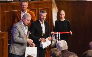 Gratulacje i podziękowania dla wolontariuszy i organizacji zaangażowanych w 17. PKO Bytomski Półmaraton (11)