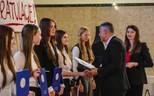 Wręczenie Nagród Prezydenta Bytomia uzdolnionym uczniom (17)