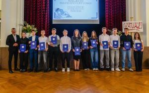 Wręczenie Nagród Prezydenta Bytomia uzdolnionym uczniom (9)