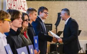Wręczenie Nagród Prezydenta Bytomia uzdolnionym uczniom (12)