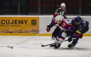 Pewna wygrana bytomskich hokeistów (8)